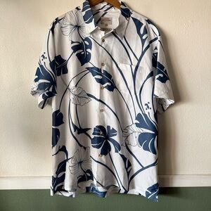 Quiksilver Navy and White Floral Button Down Hawaiian Shirt